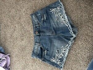 rue21 Blue Denim Cutoff Shorts | Embroidered Fringe Pockets